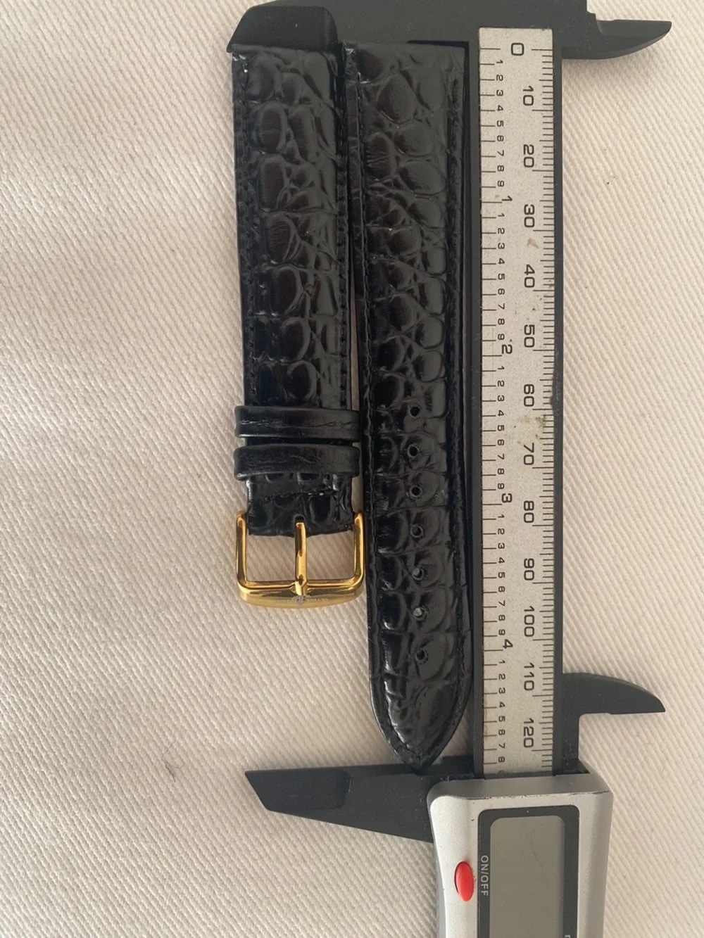 Black Croc-Embossed Leather Watch Strap with Gold Buckle Franck Muller 18mm